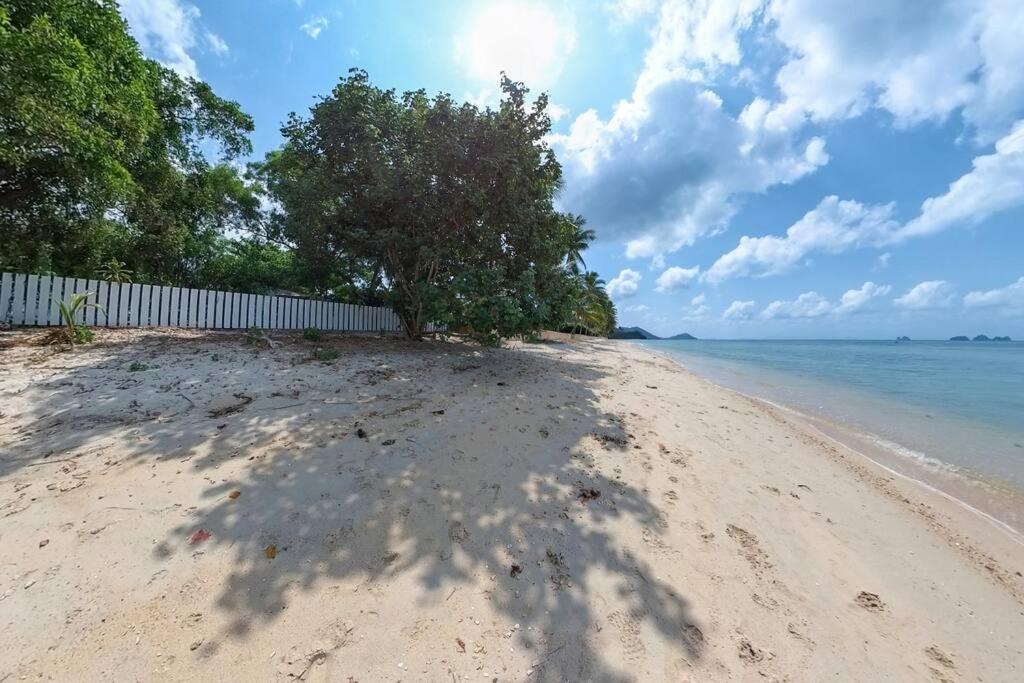 Brand New Beachfront Tiny Oniro Ko Samui